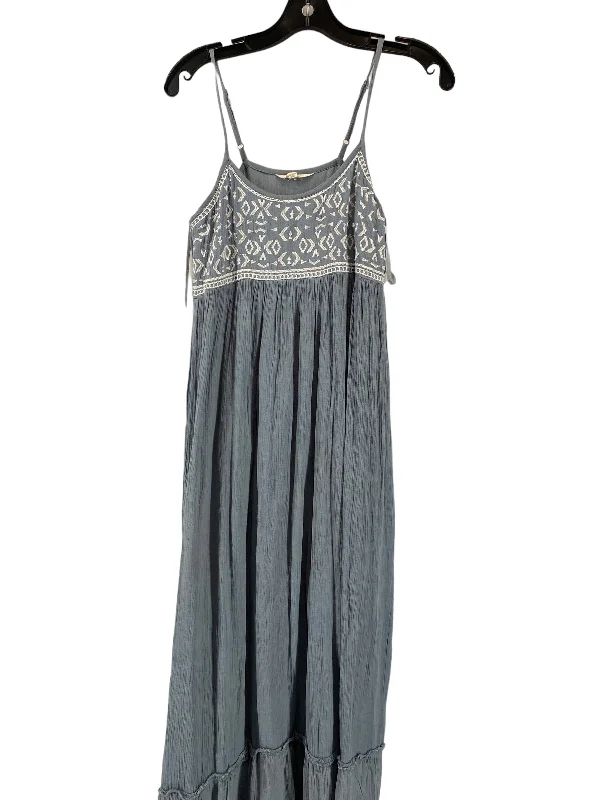 Women's Flared DressesDress Casual Maxi By Clothes Mentor  Size: Xs