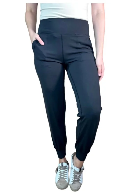 Women's Jodhpurs with Narrow CollarRaise The Bar Joggers In Black