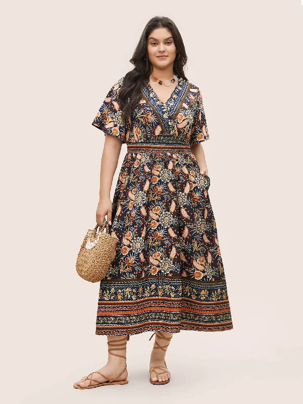 Women's Fit and Flare DressesBandana Print Shirred Overlap Collar Flutter Sleeve Dress