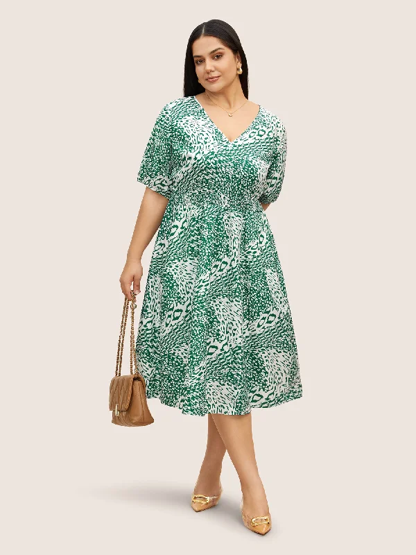 Women's Shawl Collar DressesLeopard Print Shirred Lantern Sleeve Dress