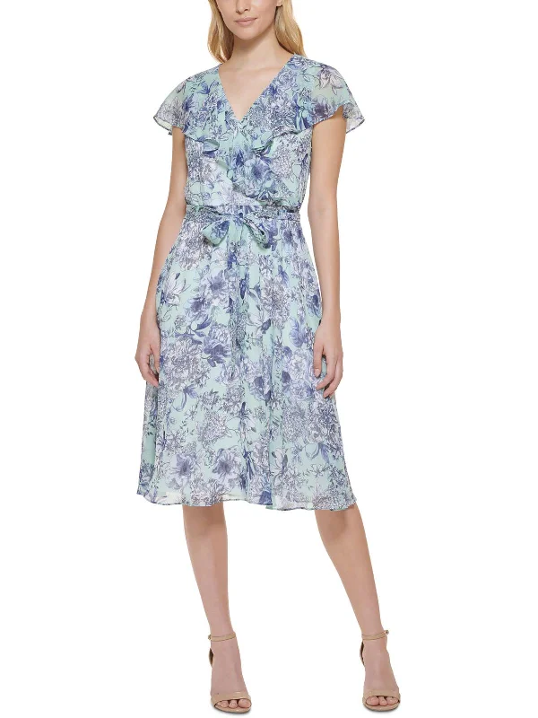 Women's Short-Sleeve DressesPetites Womens Chiffon Floral Fit & Flare Dress