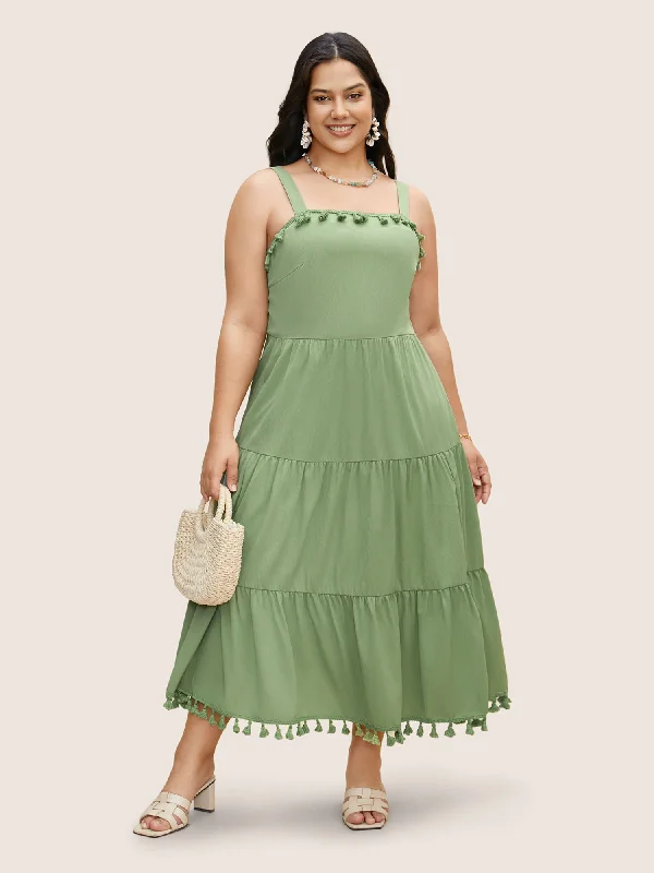 Women's Sweetheart-Neck DressesSolid Ruffle Layered Hem Tassel Trim Dress